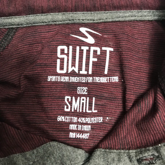 NWOT- Swift 3 button hoodie.. 🔥🔥 Size Small.. - Picture 5 of 7